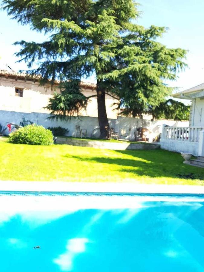 Casa De Campo Con Piscina 12 Personas Valladolid Bagian luar foto